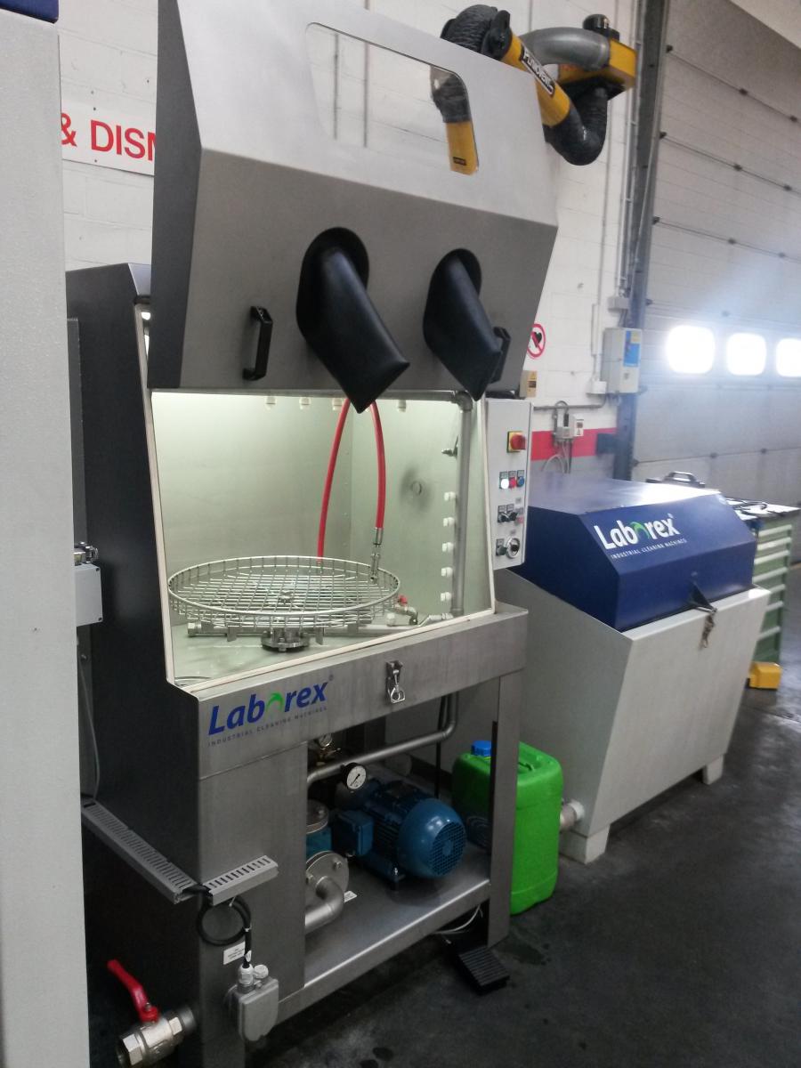 AAN LABOREX - CABINE DE NETTOYAGE A HAUTE PRESSION - TYPE R-MAS 600 RVS/WE