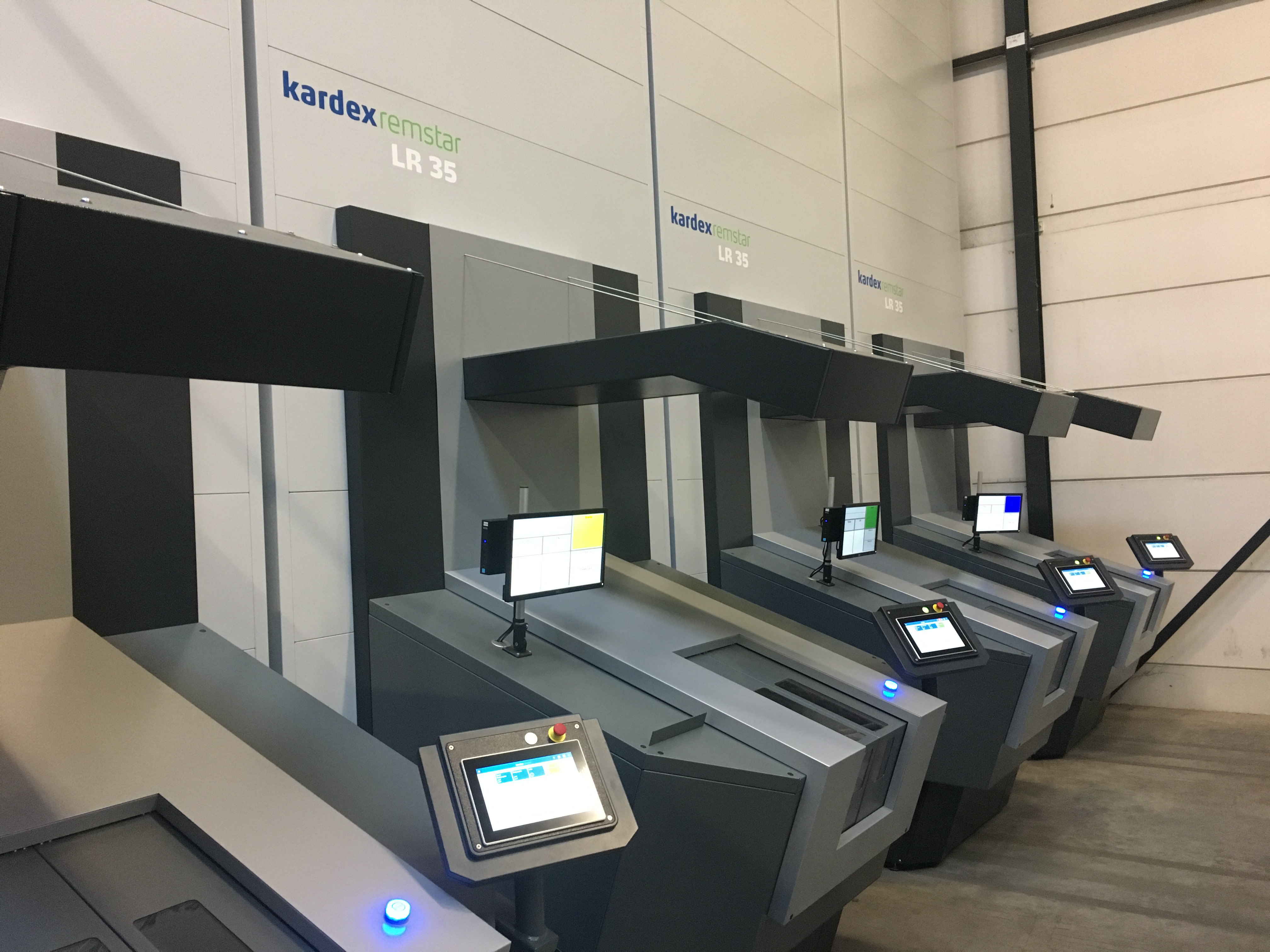 KARDEX FRANCE - Système de stockage vertical : Vertical Buffer Module - Kardex Remstar LR 35