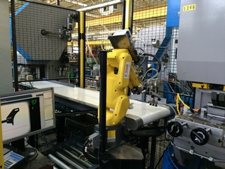 TDR Groupe - Ilot robotique pour le Chargement/Déchargement de Machines (Presse, Tour, CU, etc)