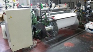 1 Presse à injecter le plastique
