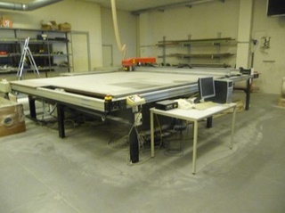 1 Découpe tissu par Laser Marque: AVIMO limited